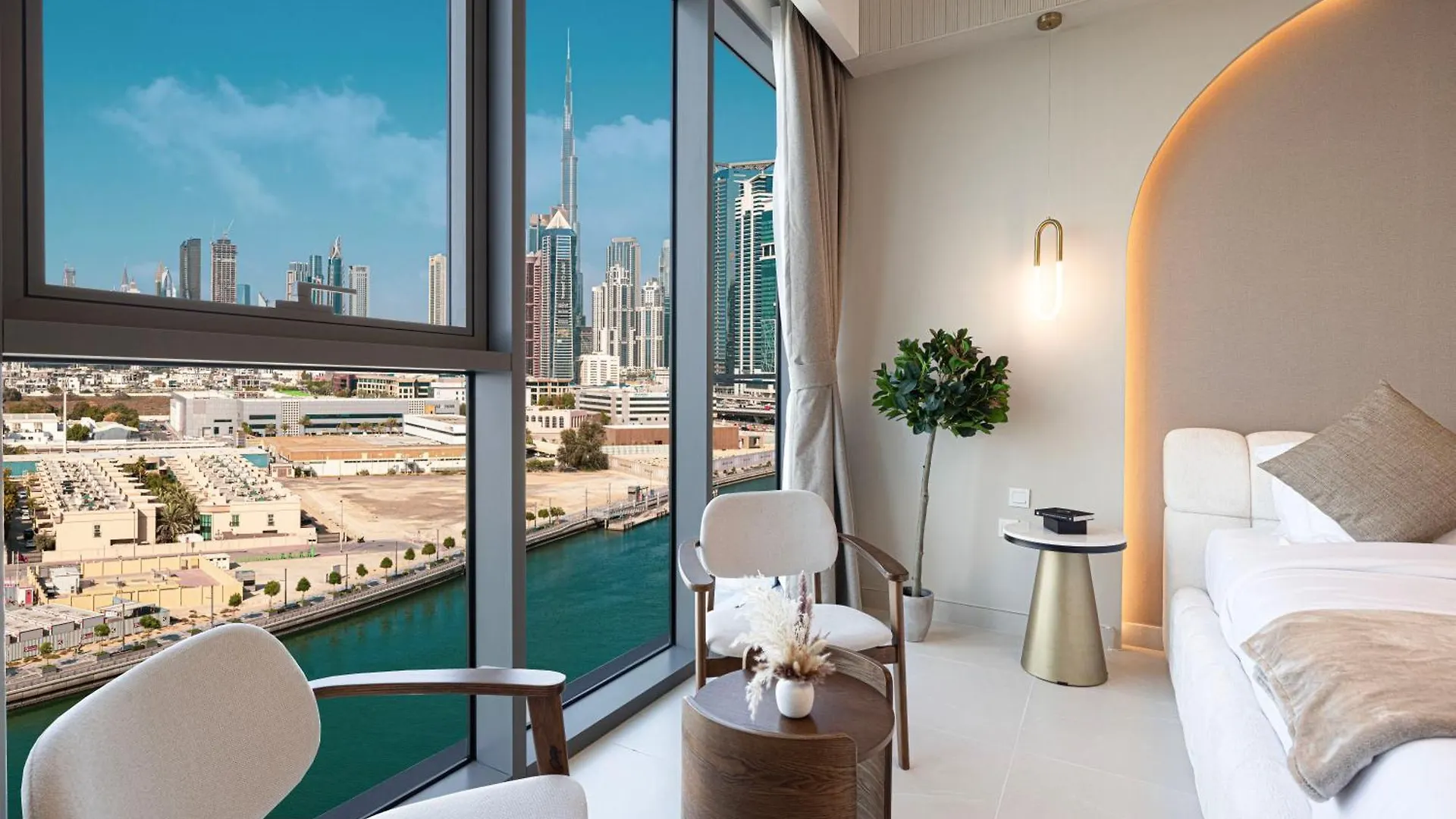 Διαμέρισμα Luxury Canal Front With Burj Khalifa Skyline View Ντουμπάι