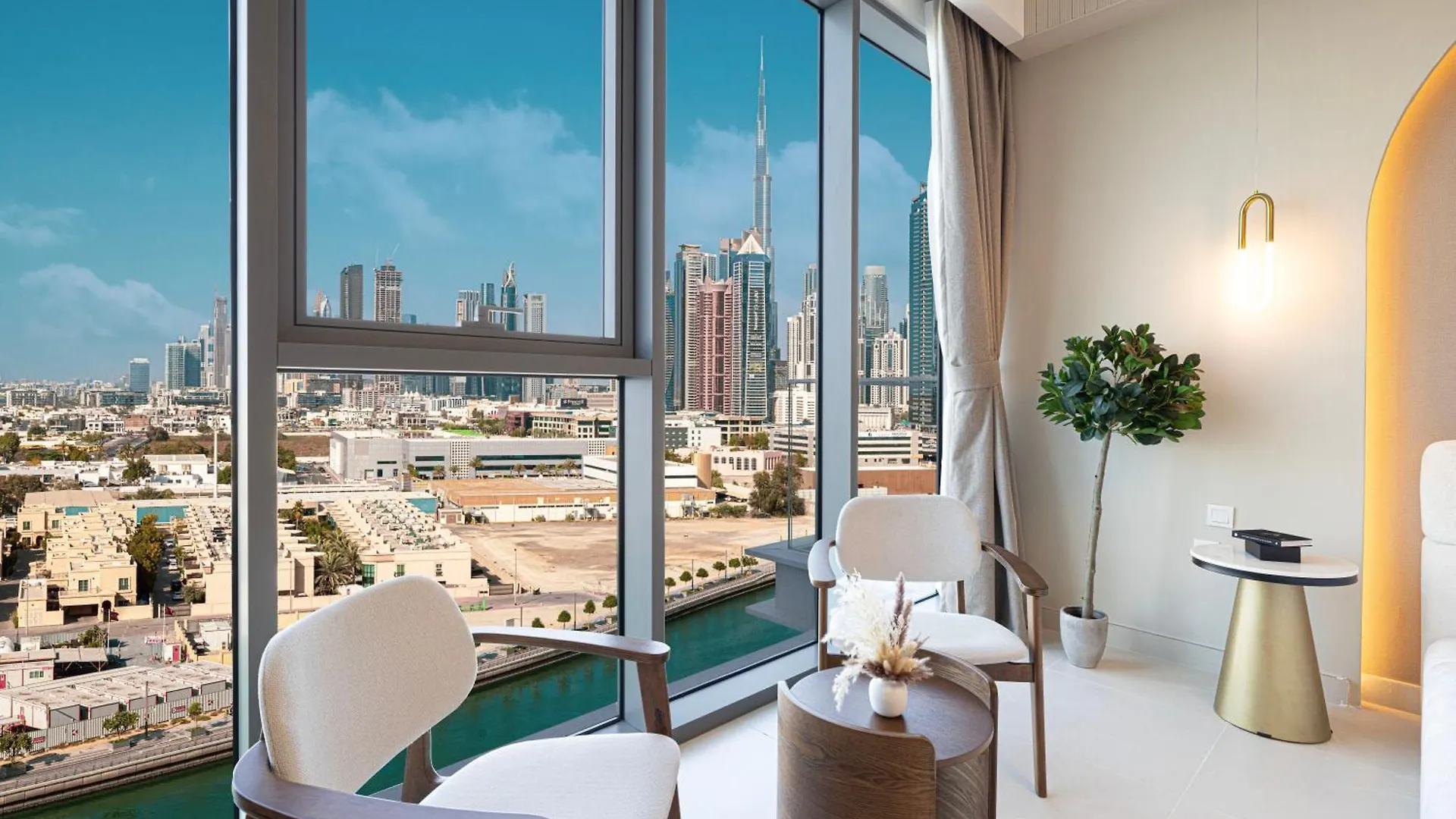 Luxury Canal Front With Burj Khalifa Skyline View Ντουμπάι Διαμέρισμα
